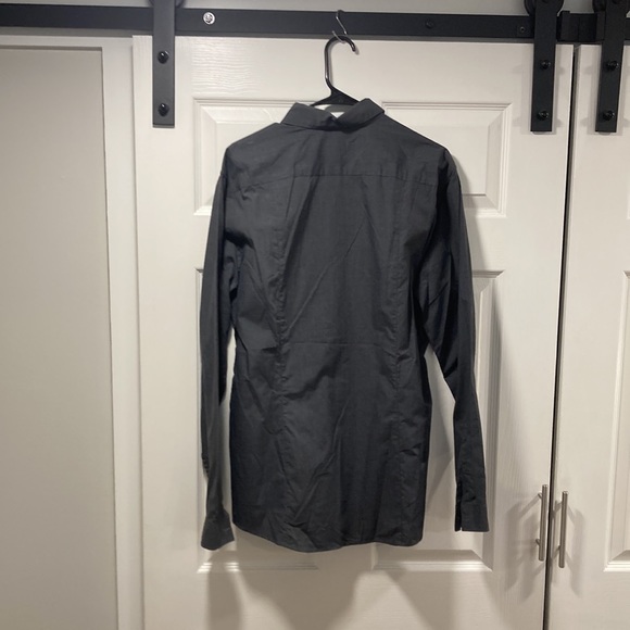 H&M Long Sleeve Gray Button-Up - Picture 3 of 5